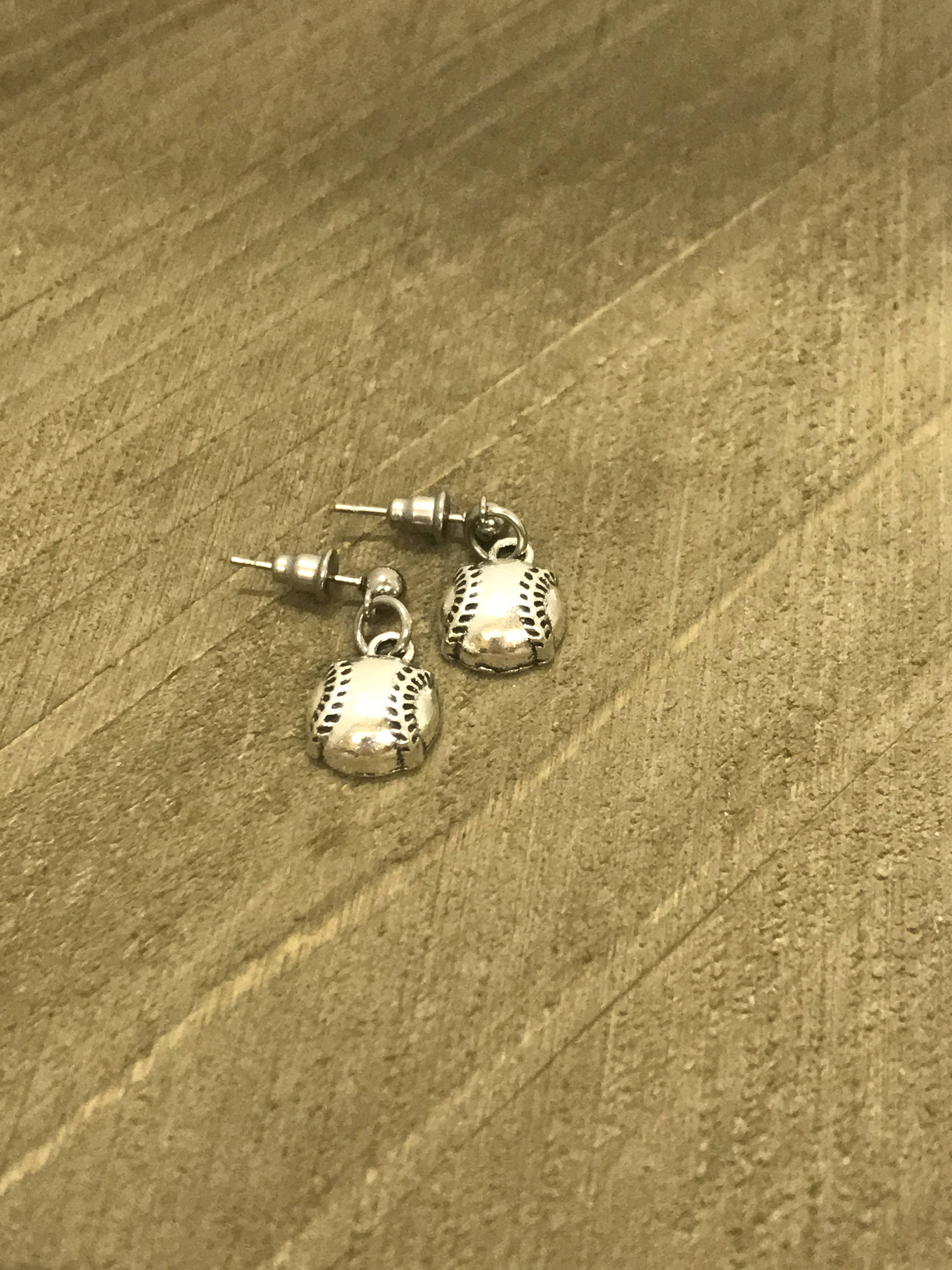 Baseball Gifts, Baseball Earrings, Baseball Mom Gifts, I Love Baseball Earrings, Baseball Fan Jewelry Gifts, Baseball Girlfriend Gifts