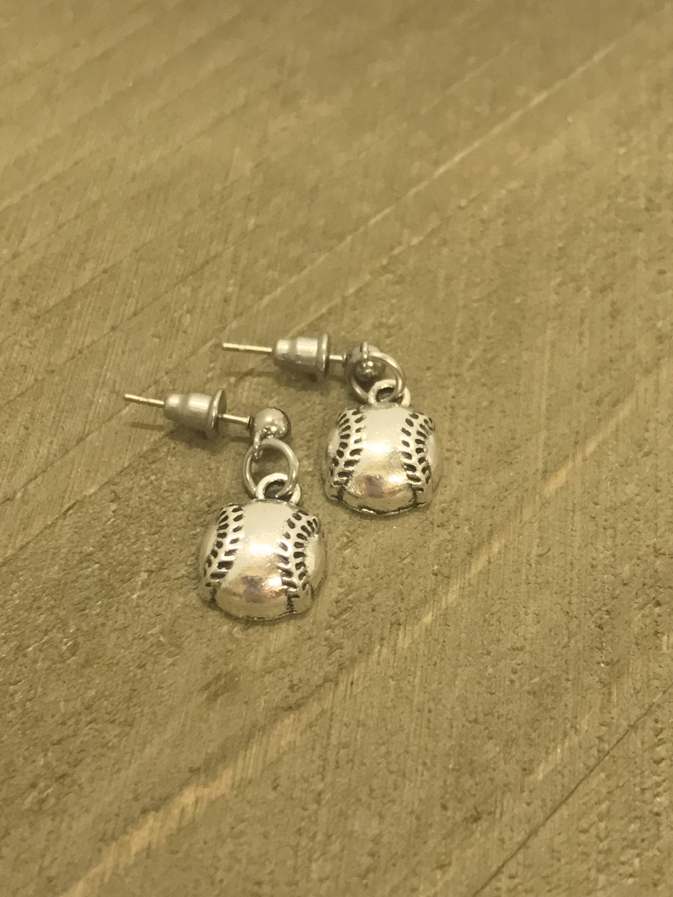 Baseball Gifts, Baseball Earrings, Baseball Mom Gifts, I Love Baseball Earrings, Baseball Fan Jewelry Gifts, Baseball Girlfriend Gifts