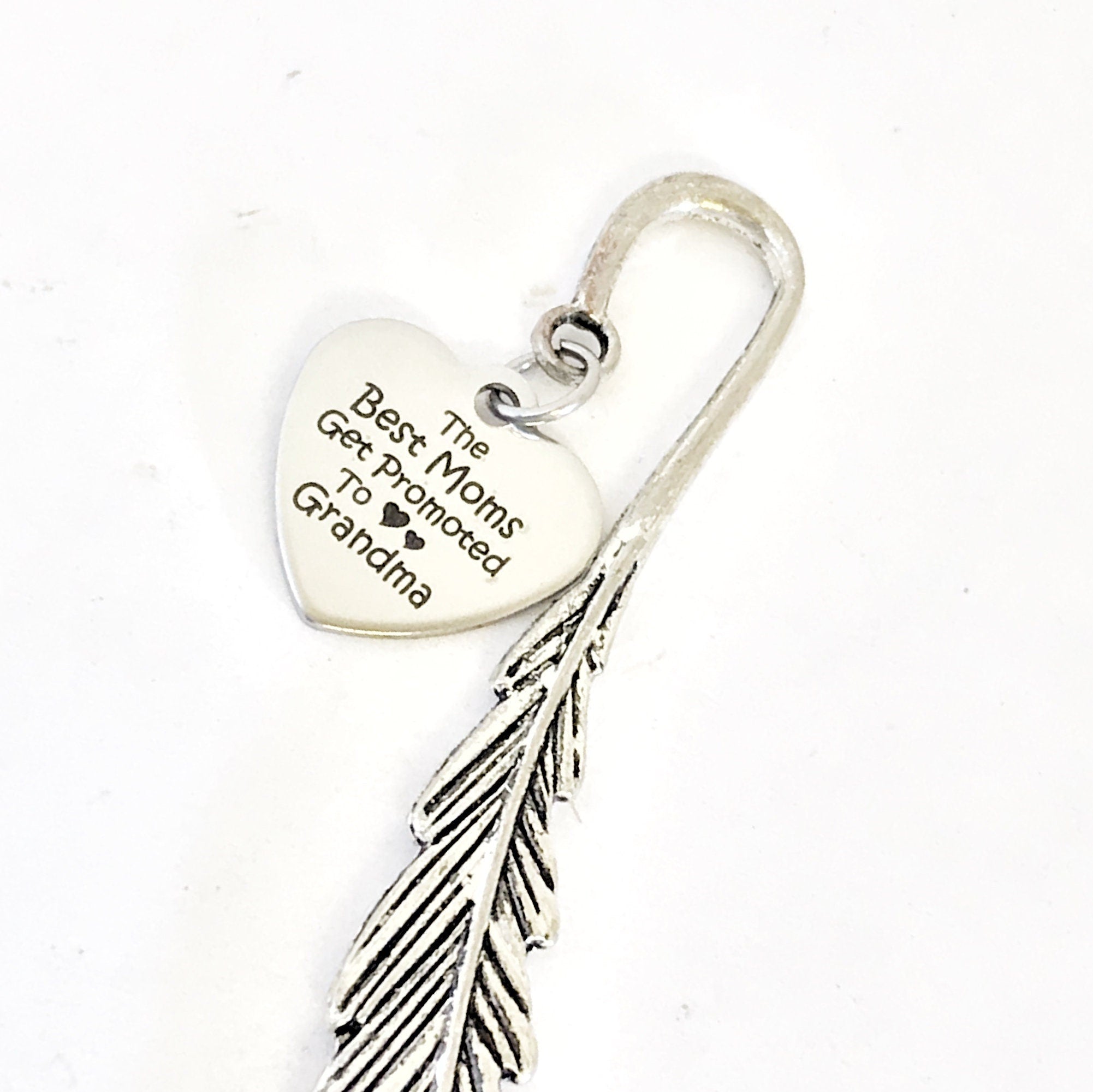 Bookmark Gift, The Best Moms Get Promoted To Grandma Bookmark, Grandma Bookmark, Grandma Announce, Gift For Grandma, Pregnancy Announcement